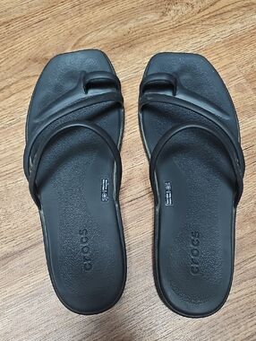 CROCS Black Women's Strappy Slide Sandals